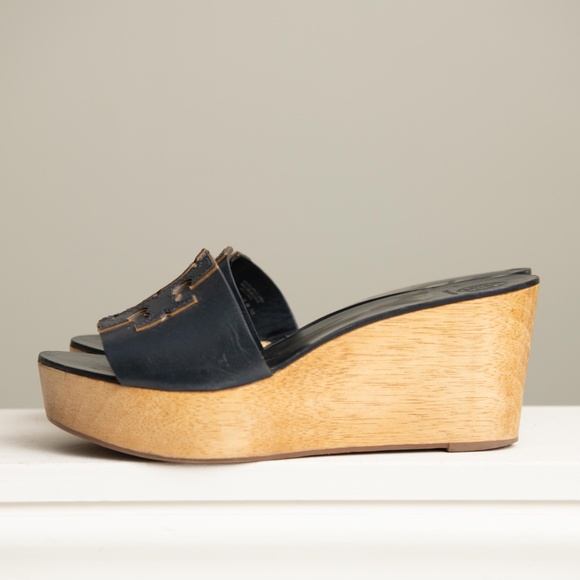 Tory Burch Wedge Black Leather Wood Platform Sandals LOGO Size 9 Slip On Heels - Picture 5 of 7